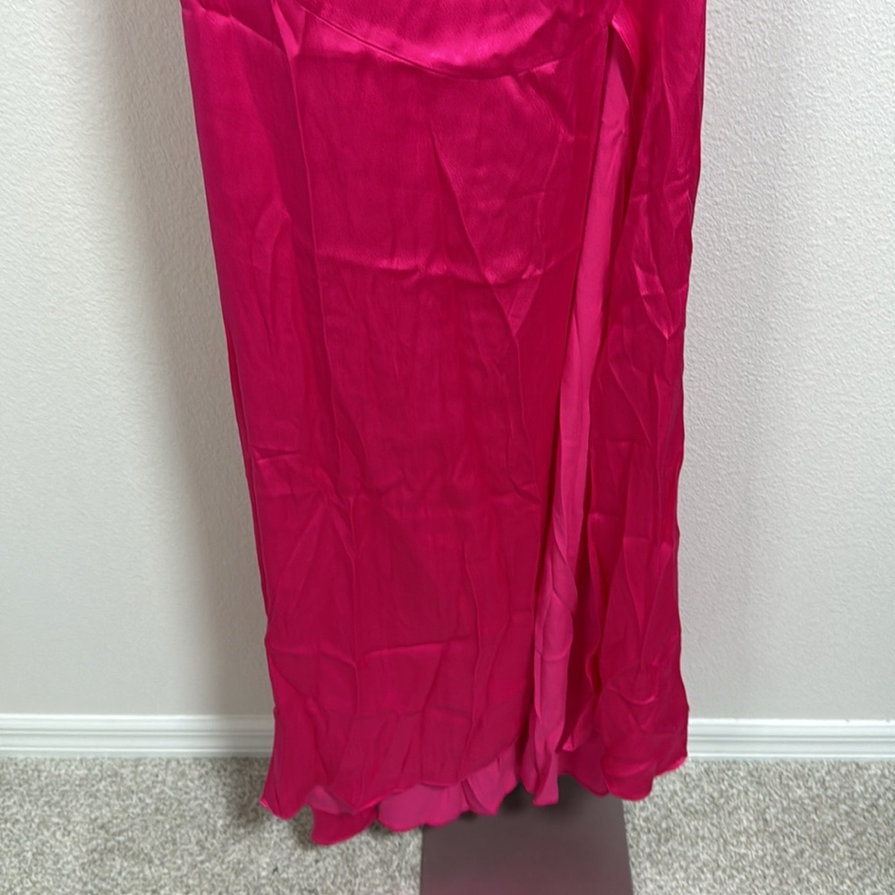 NWT Elliatt Belmont Dress in Fuchsia Pink - Picture 9 of 16